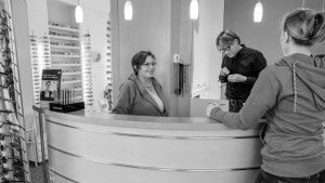 Behrens Optik - Tresen Monika und Thomas Leupold